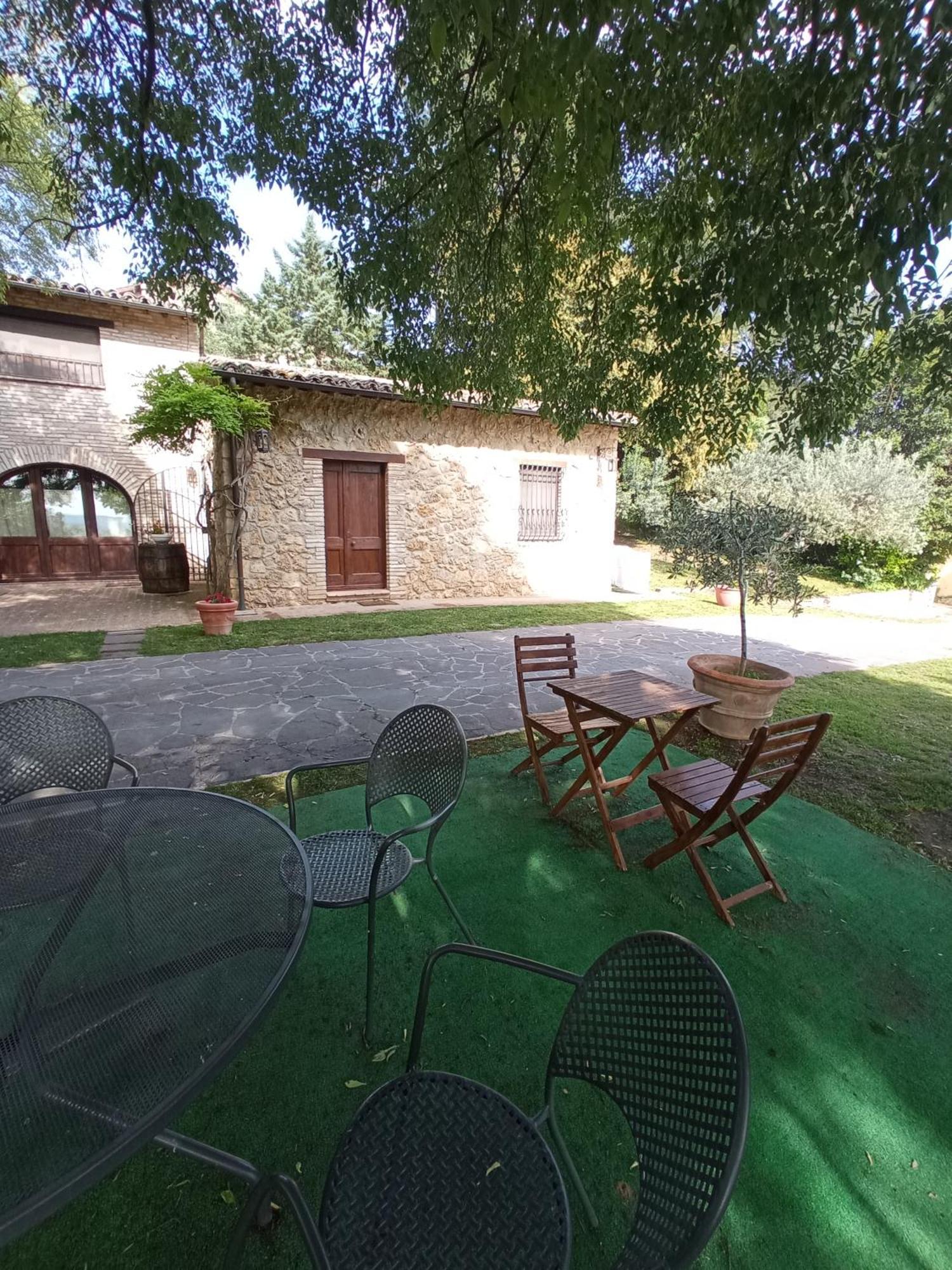 Guest house All'ombra Di San Damiano 2*