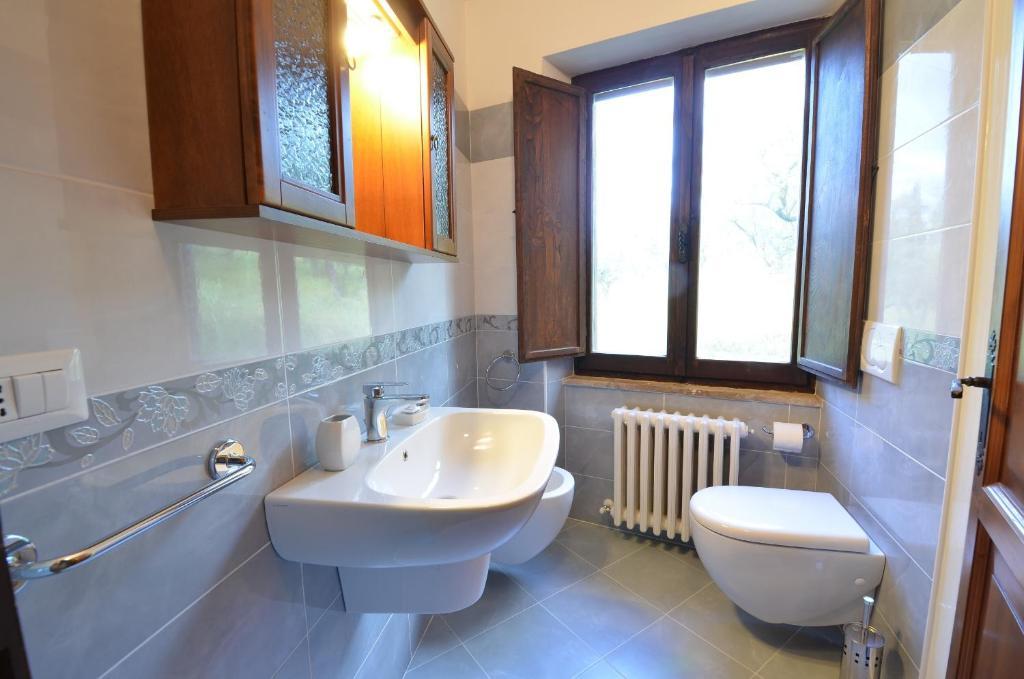 All'ombra Di San Damiano Guest house 2*